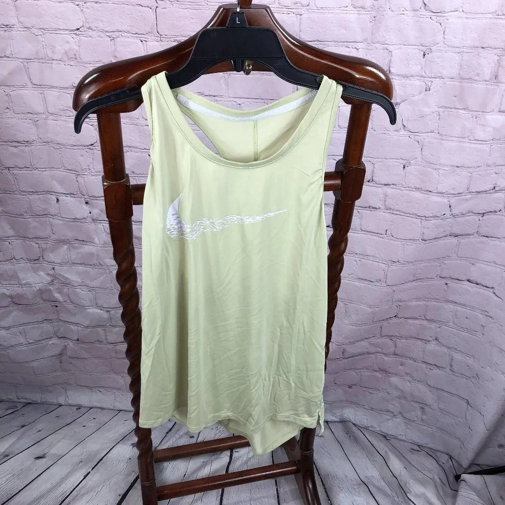 NWT Ladies running tank nike size large activewear
